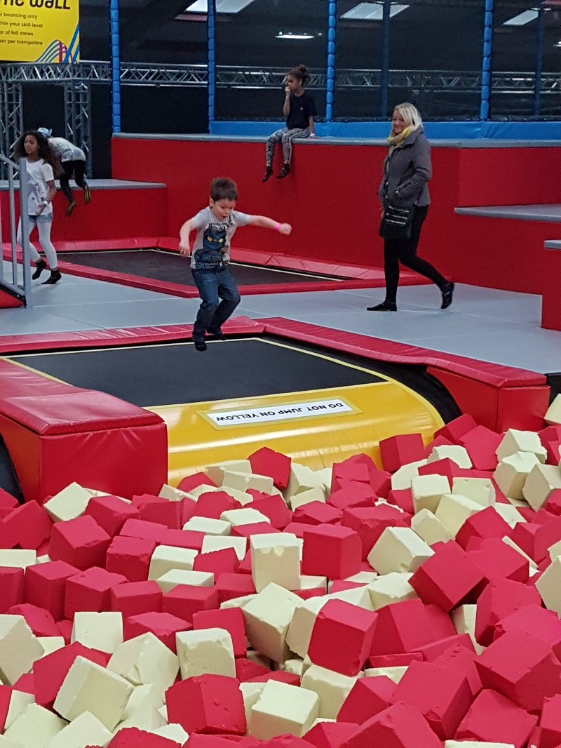 蹦床公园生意惨淡,蹦床项目的发展前景