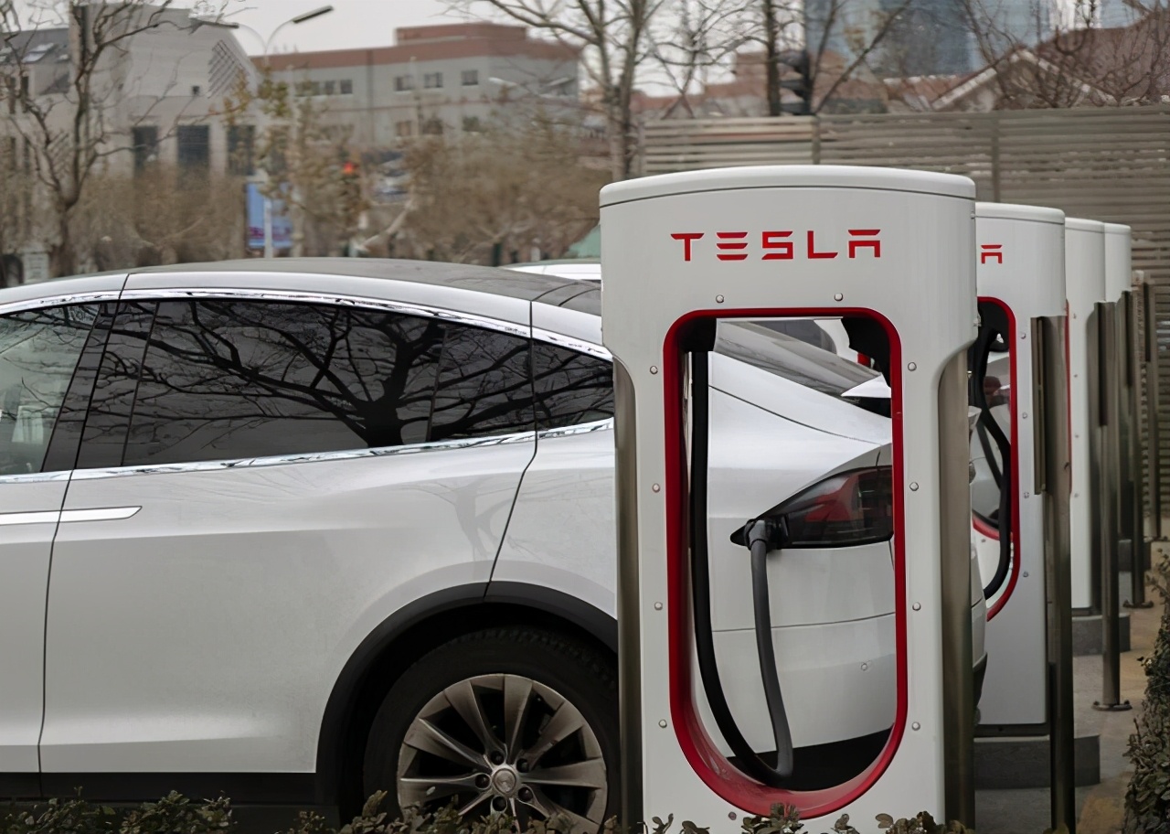 芯片突围的榜样，国产电池“4大天王”，垄断全球43%的市场