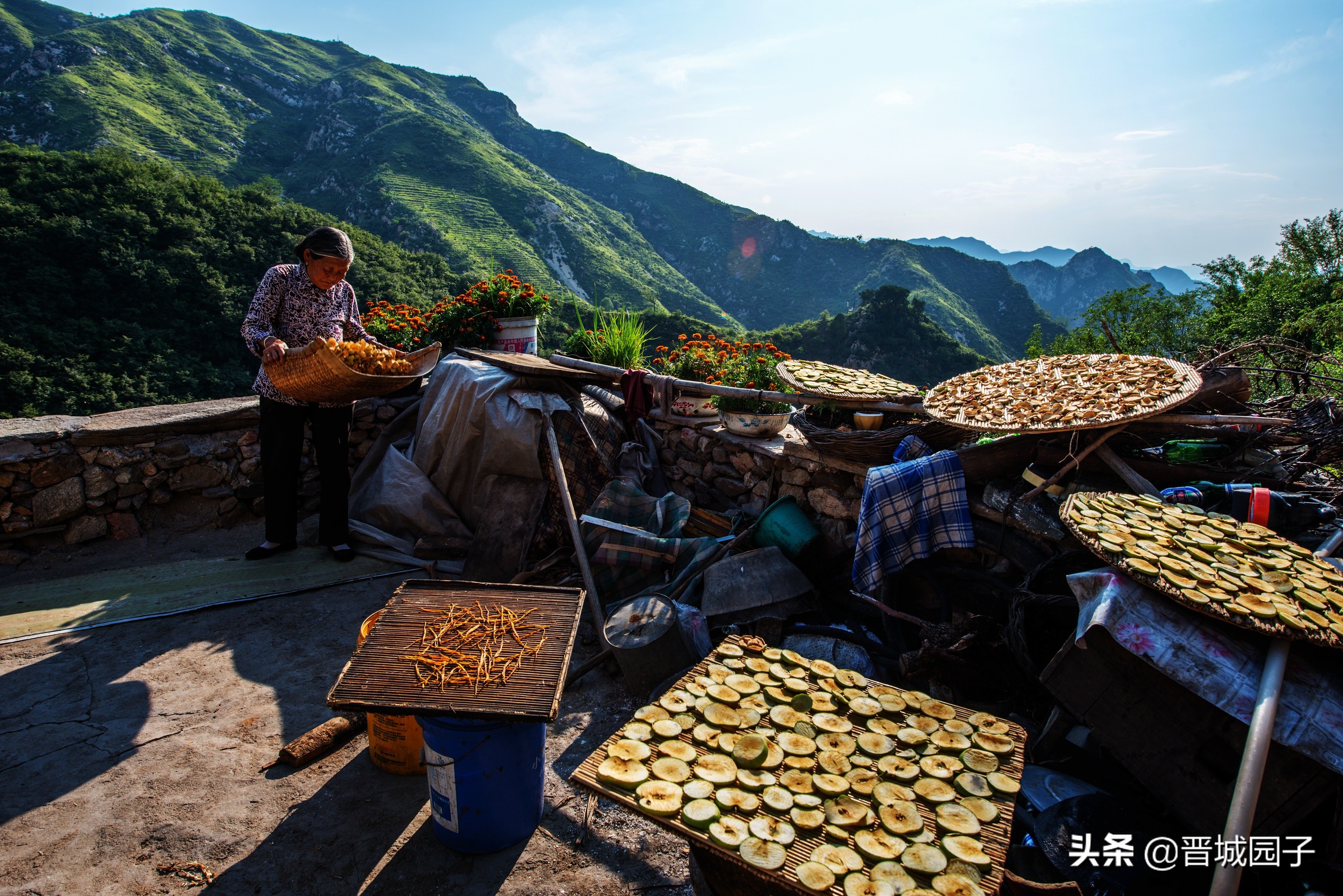 大汖古村深山里的布达拉宫,大汖村太行山深处的布达拉宫