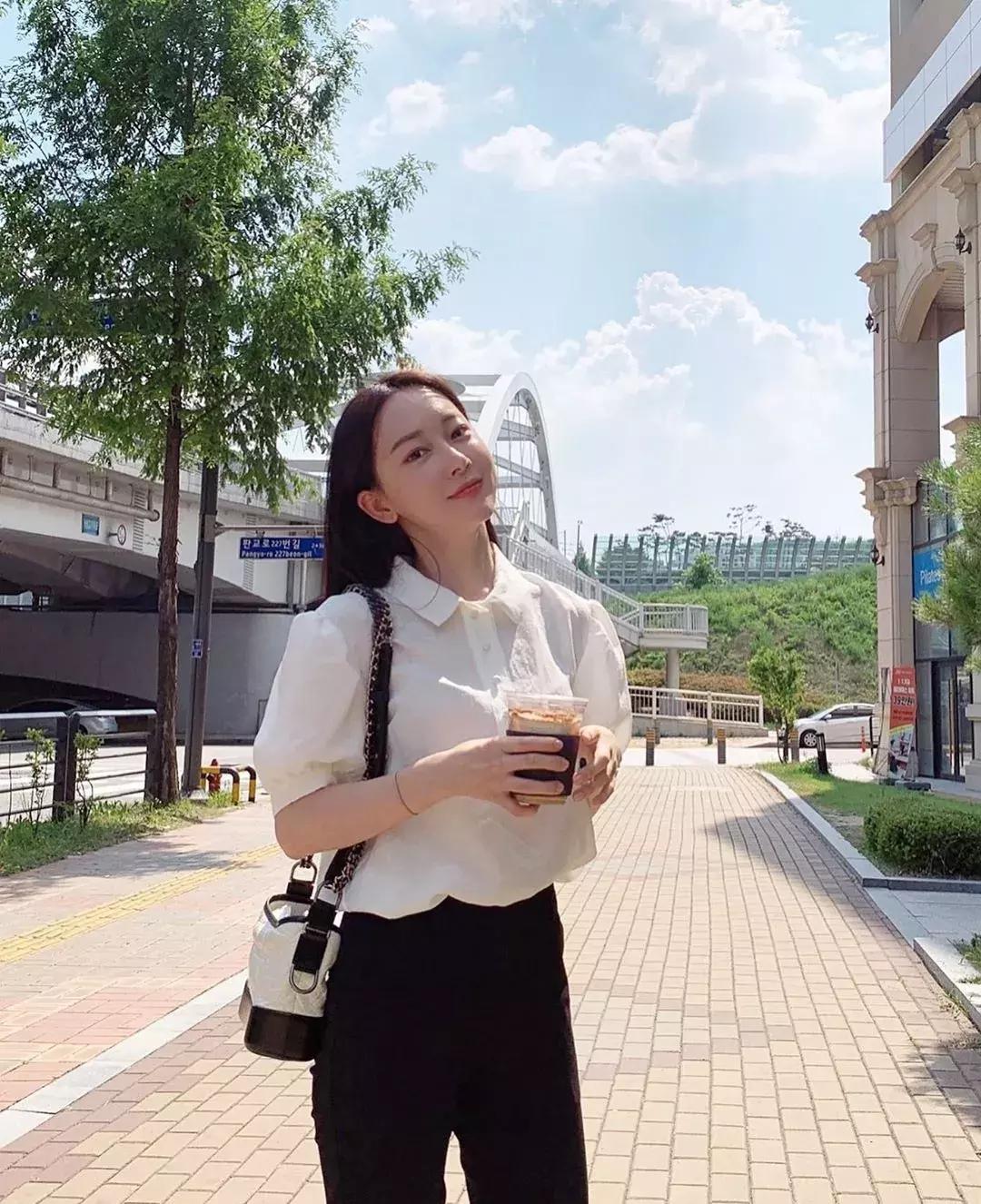 今年流行穿搭亚麻风,今夏流行穿亚麻高级炸了