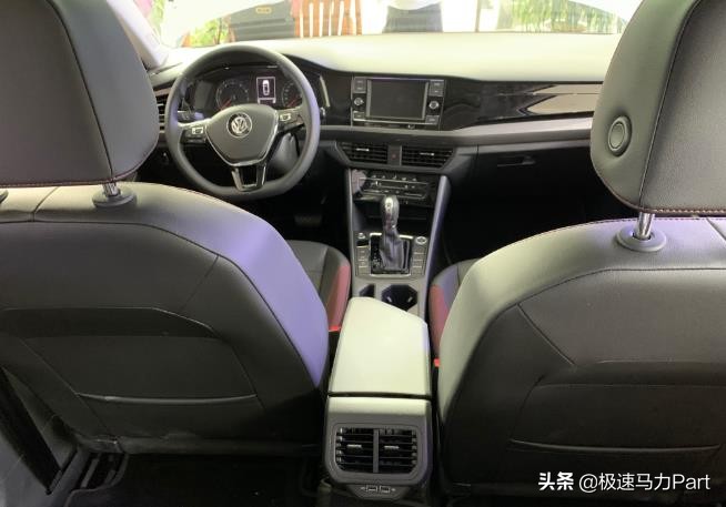 大众宝来传奇对比经典轩逸哪个好,日产轩逸和大众宝来选哪个