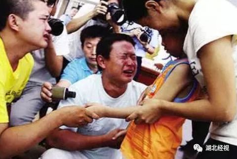 眼球被挖掉了还能恢复么,眼球被挖了一个洞还能恢复吗