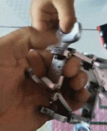 搞笑gif开心一刻,搞笑gif段子妹子你太皮了