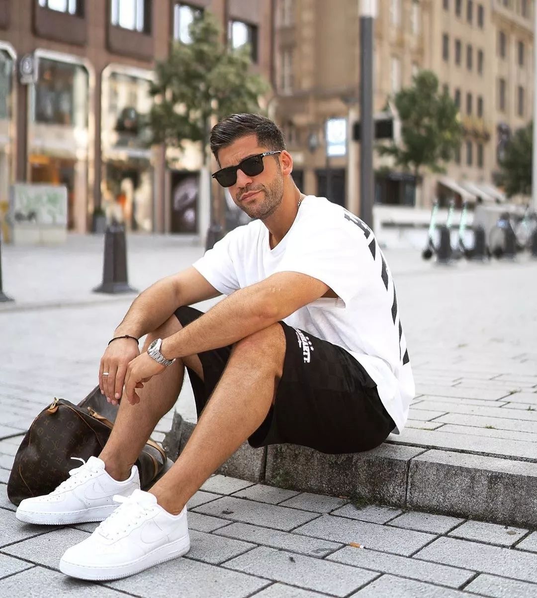 时尚博主kostaWilliams，个子不高，却是穿衣模板