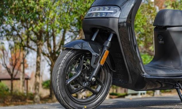 小牛对比九号电动车哪个性价比高,小牛跟九号谁更出名