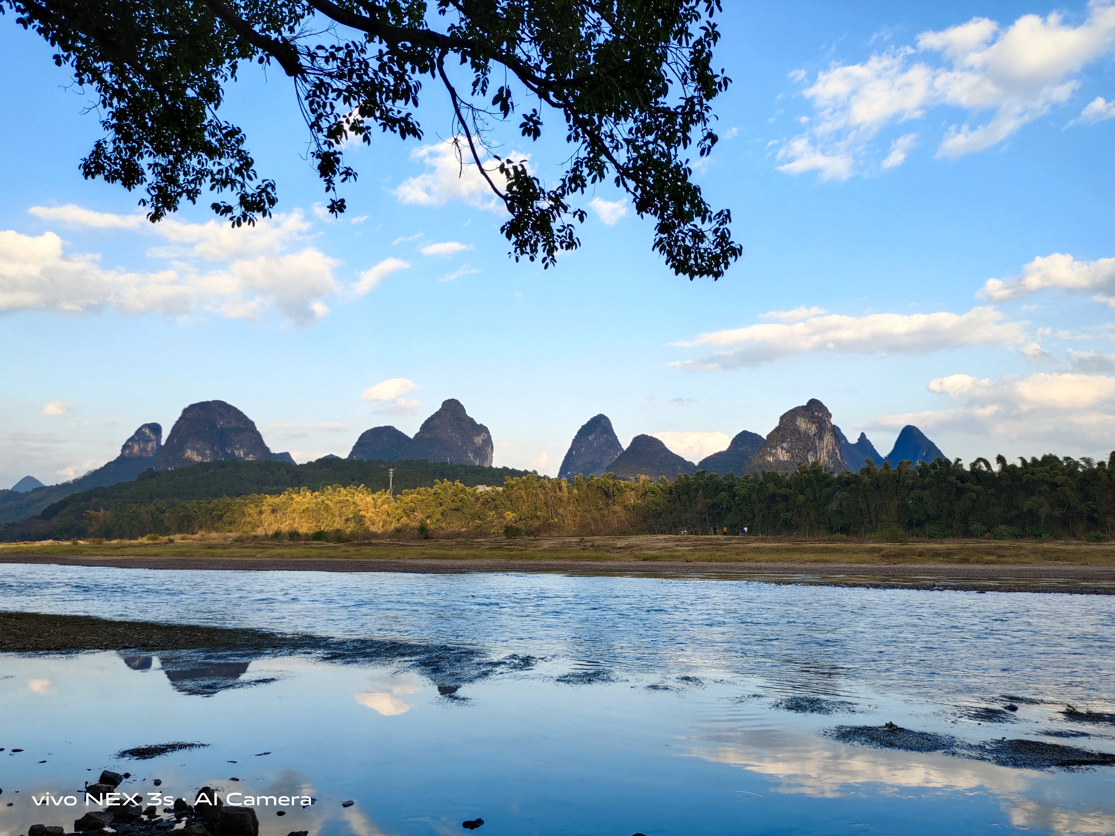 nex3和nex3s外观有什么区别,vivonex3对比华为mate30pro