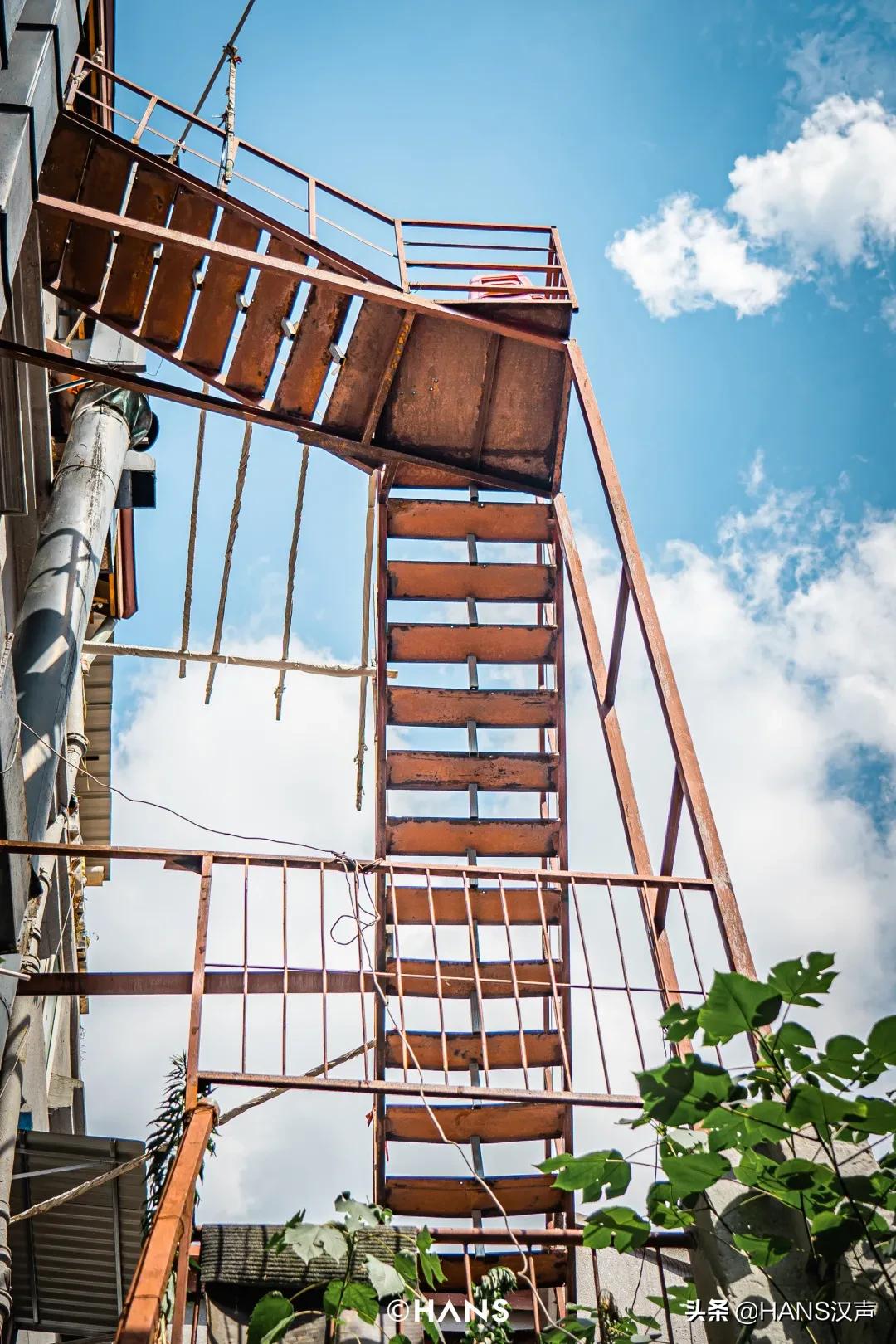 江汉路楼上有人住吗,江汉路楼顶怎么上去