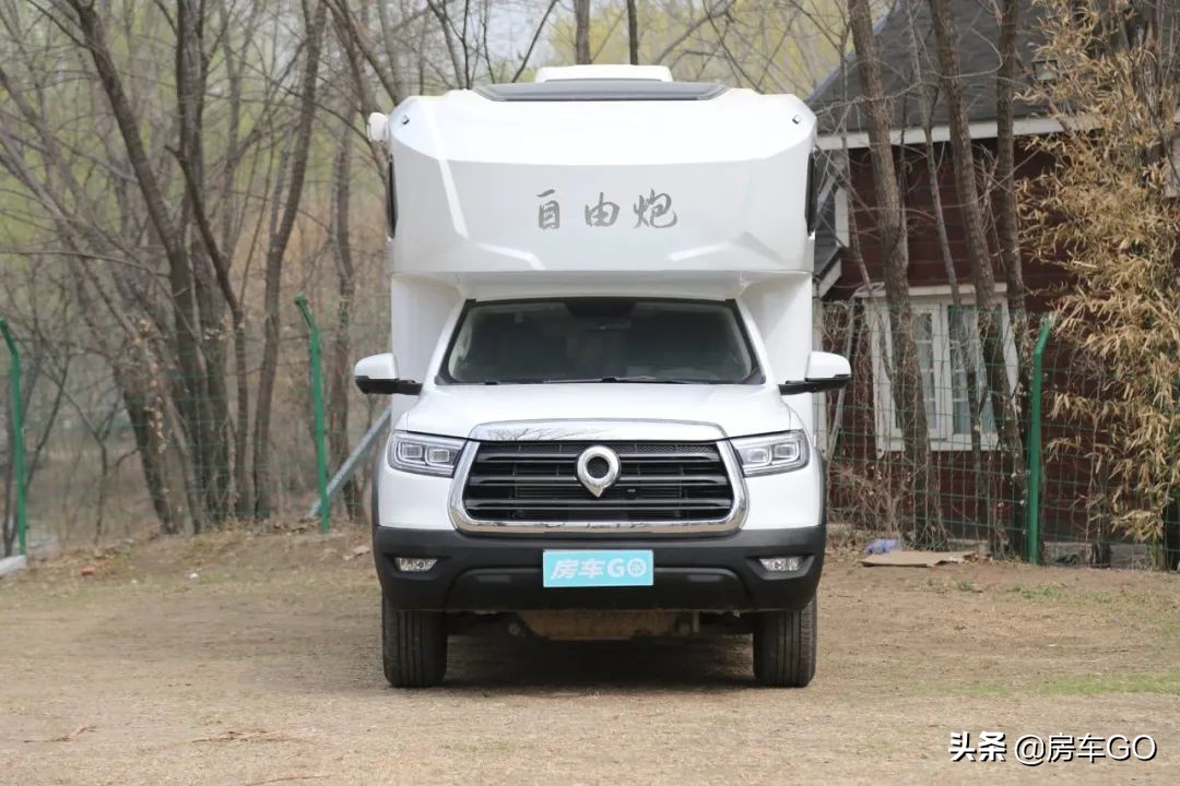 2.0t自动挡四驱越野房车13万左右,2.0t发动机8at轻卡房车