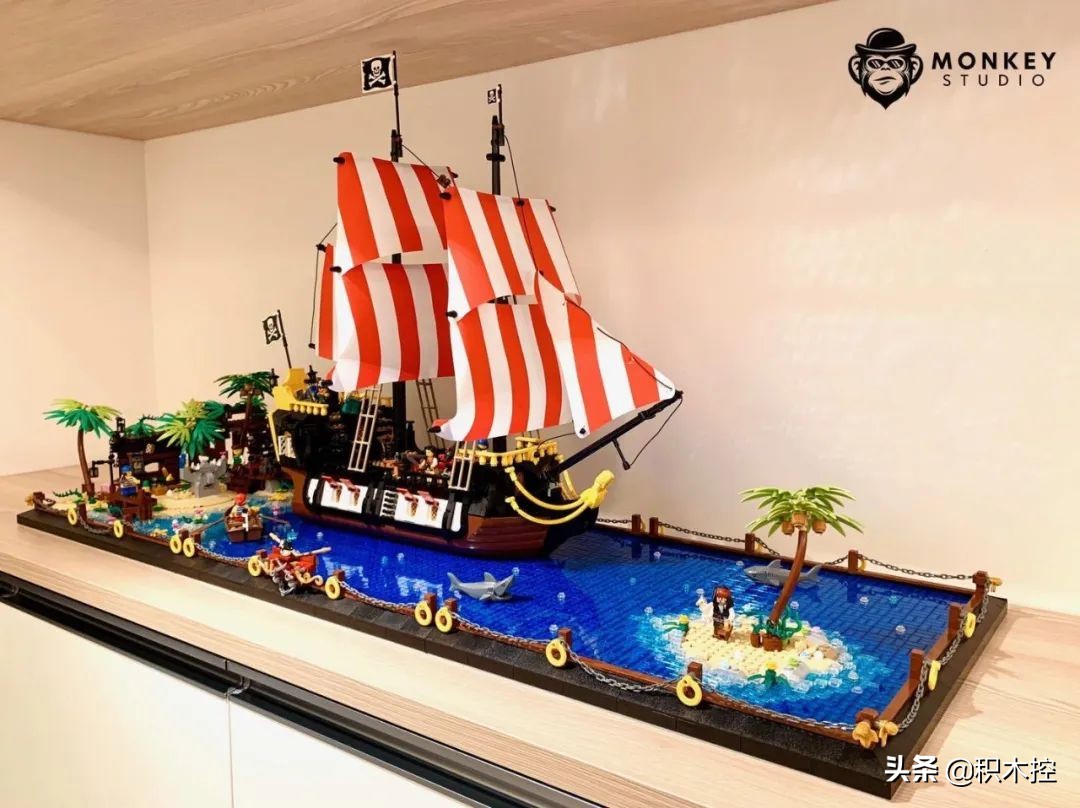乐高海盗湾搭建过程,用积木怎么搭建海盗船