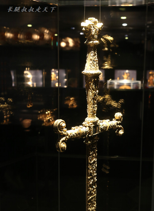 丹麦王室钻石王冠,丹麦王室红宝石王冠