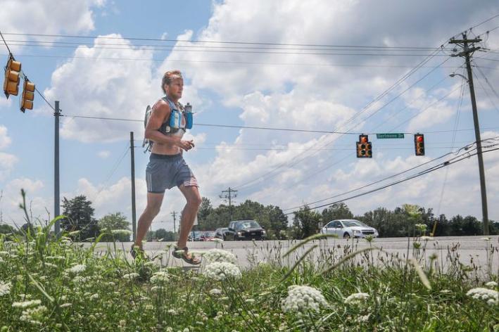 跑狐周记|北大博士半天走98800步惹争议波马慈善筹款创新高