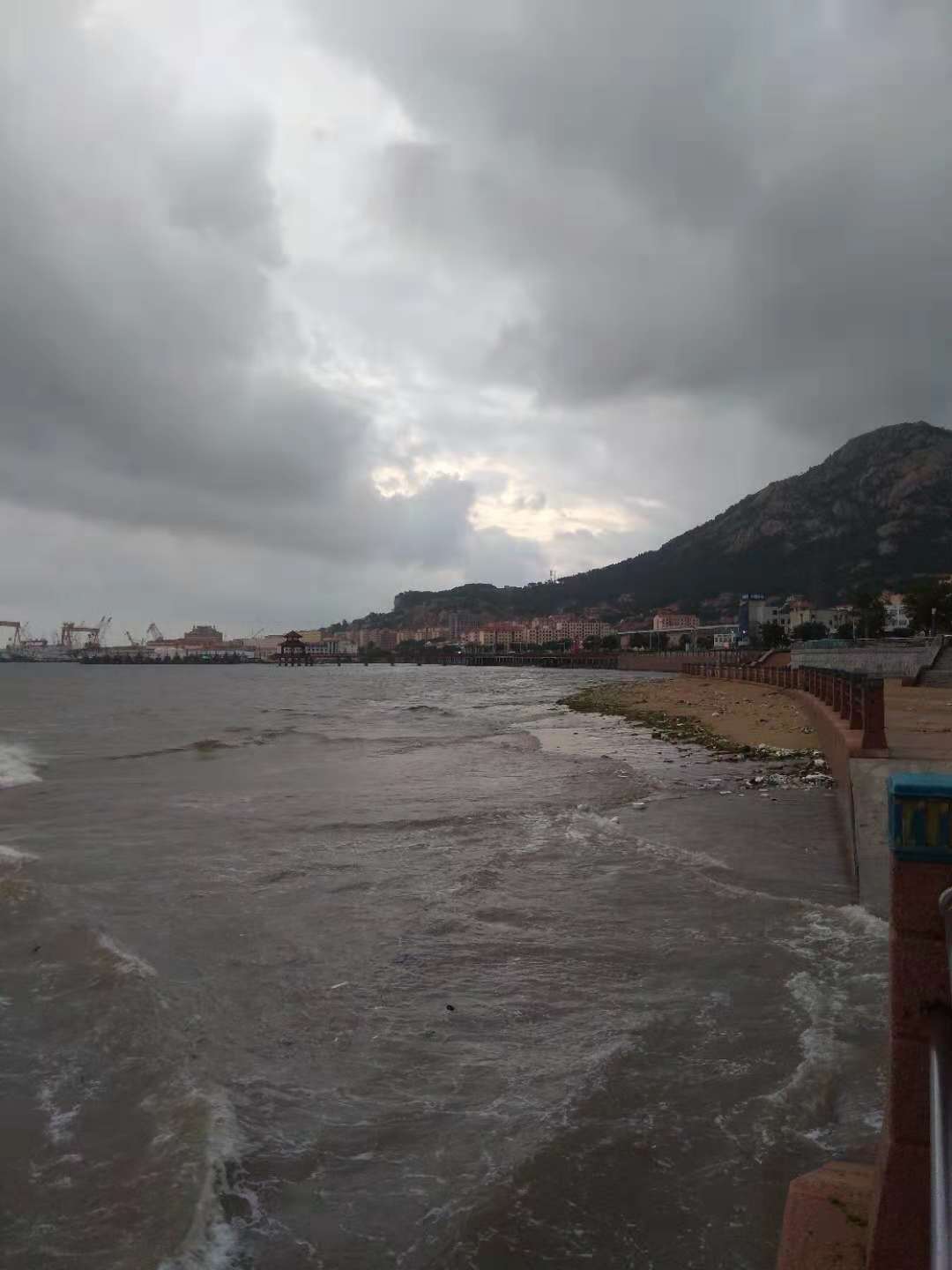 荣成石岛风景好吗,被遗忘的海边小镇