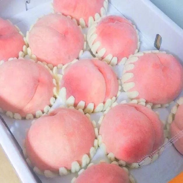 快买了这只口红来人间水蜜桃学院报道!