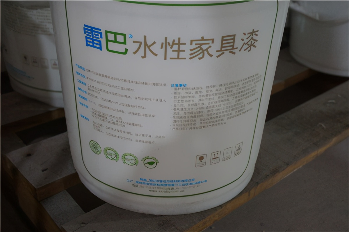 买儿童床注意哪些问题,买床垫有甲醛把小孩身体睡坏了