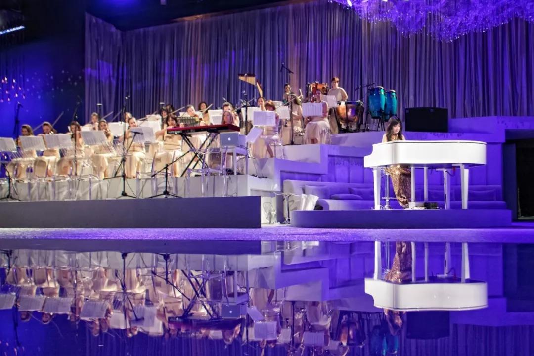 这才是婚礼真正应该有的样子,前院办婚礼后院摆酒席