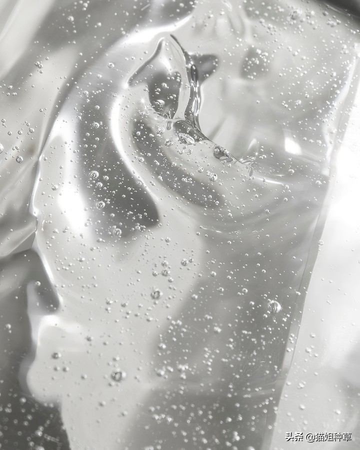 becca24小时粉底液好用吗,becca零触感粉底