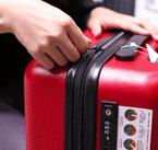 行李箱测评丨网易X选拉杆易卡阻,109元的喜朗顿侧提把不耐用