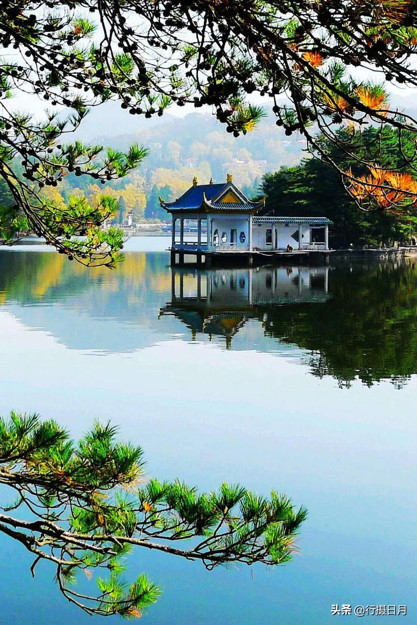 人间芳菲十月,人间四月芳菲尽硬笔楷书