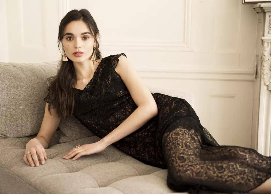 好看又好穿的女人,法国女人穿什么好看又漂亮