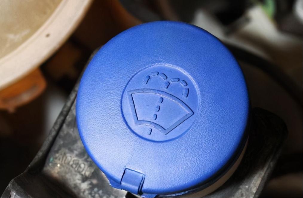 玻璃水过期了没变质对车有危害吗,玻璃水抽检不合格罚款多少