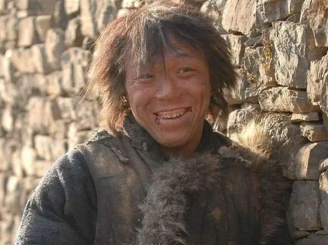 各个明星都抽什么烟,明星们抽什么牌子的烟