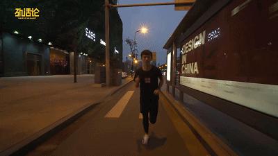 李宁跑鞋䨻科技会衰减么,李宁科技的回弹率