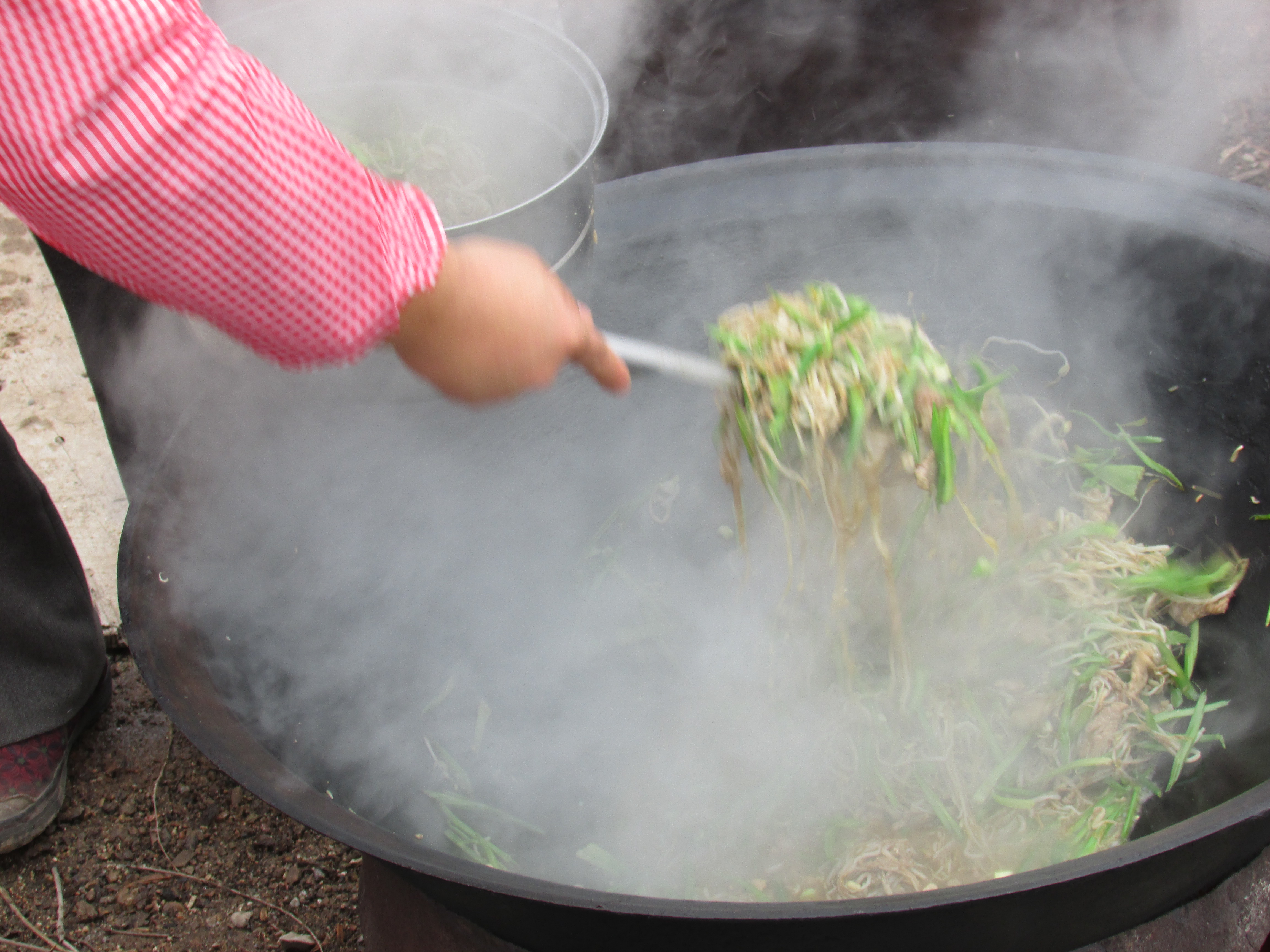 东北杀年猪来吃猪肉,老东北杀年猪