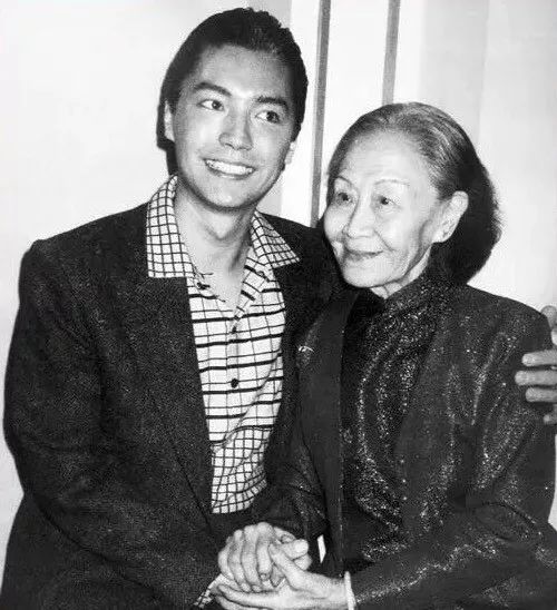 68岁亚洲第一帅哥,亚洲第一帅哥尊龙