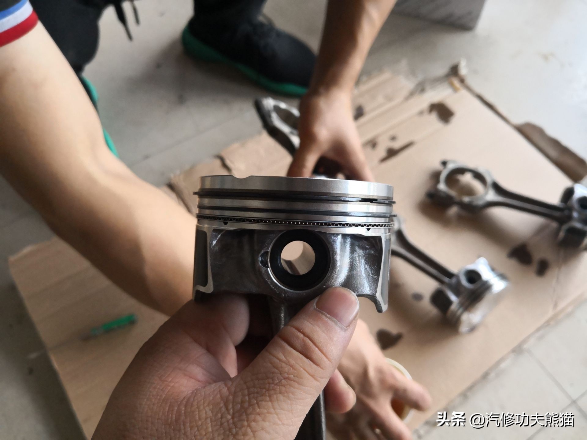 百年大众汽车品牌毁于烧机油？烧机油并非绝症，看看这台进口夏朗