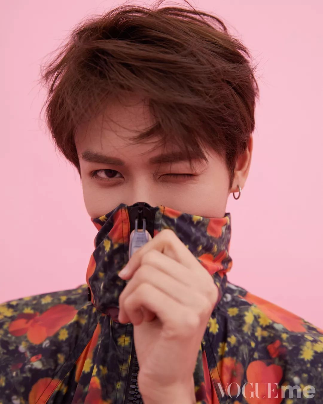 林彦俊黑白照片阴影,林彦俊早期自拍