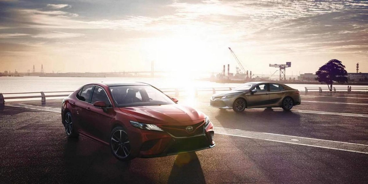 凯美瑞旅行版入华,15年入户13款2.5动力凯美瑞