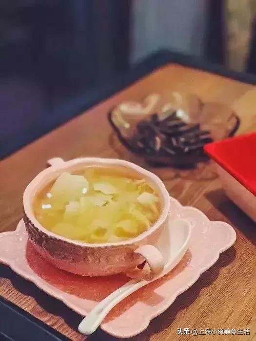 魔都地道港式糖水铺100种糖水开吃,魔都糖水铺子视频