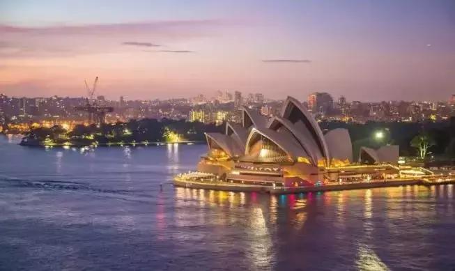 探访夜经济,全球城市夜间经济