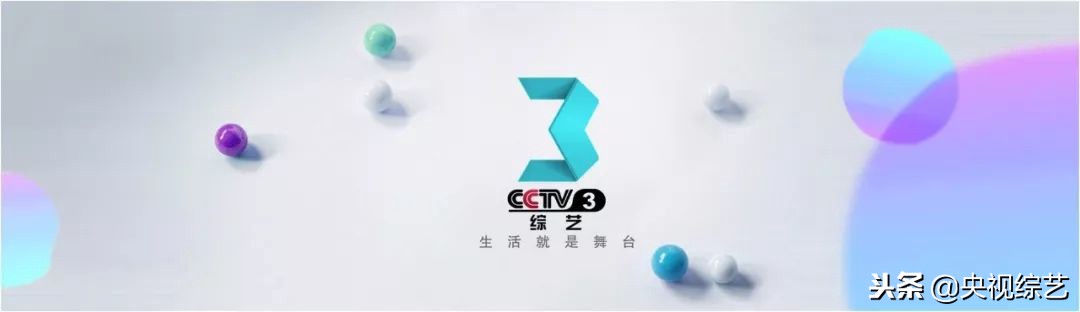 1个人能模仿10多位歌手唱歌,一个人模仿十几个歌手唱歌