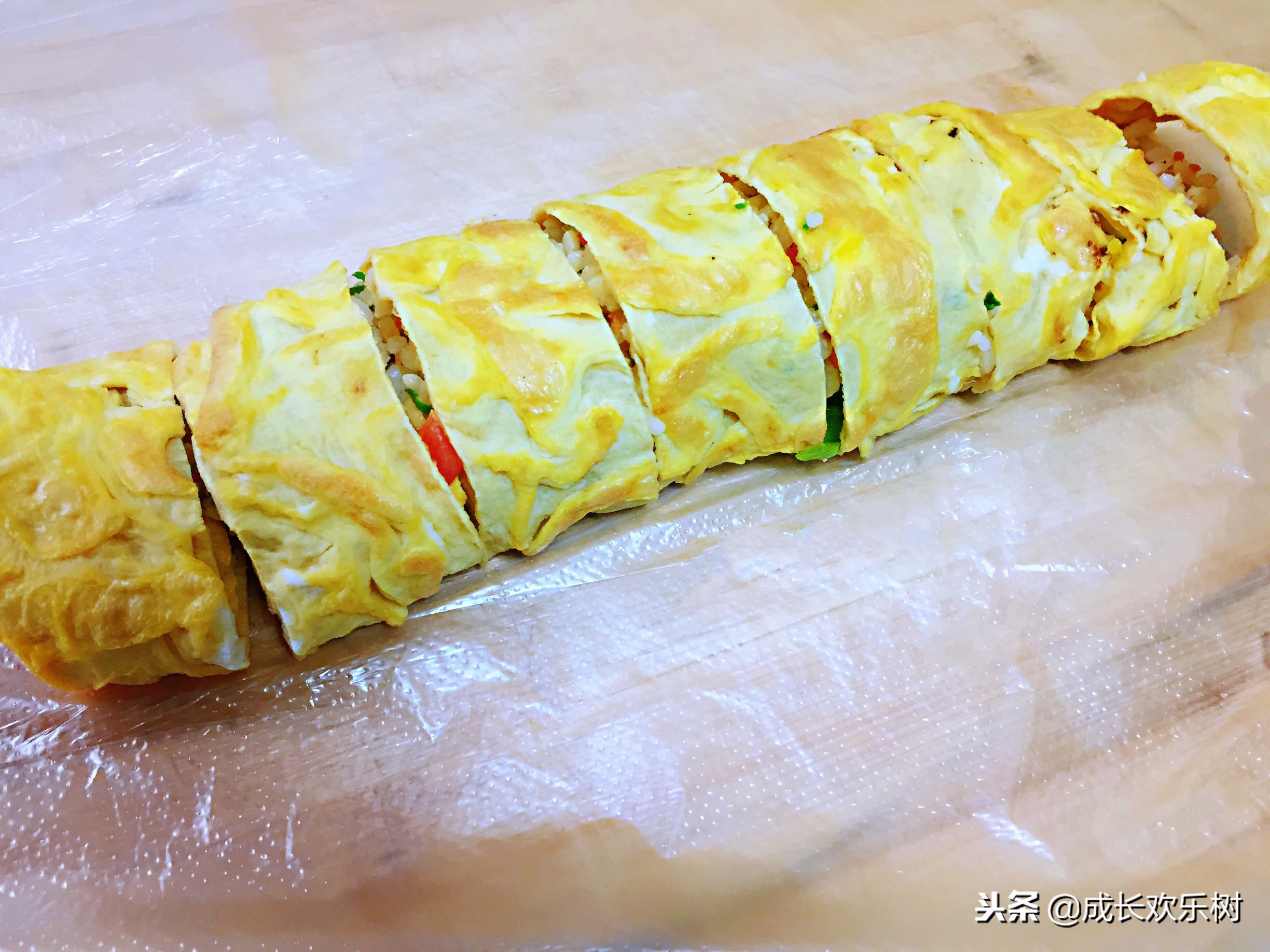 剩米饭怎么做蛋炒,剩饭变蛋包饭的方法