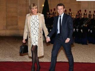 马克龙和普京的恩爱瞬间 (马克龙和普京甜蜜瞬间)