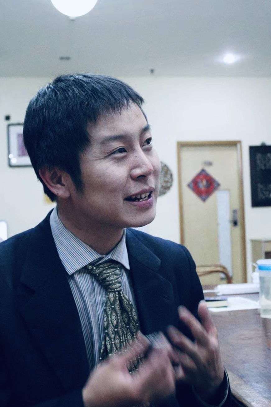 15岁考上北大，38岁沦落到湖南小镇上，成为灰头土脑的小镇青年