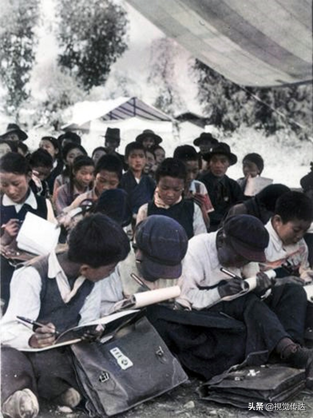 18张令人叹为观止的彩色老照片,令人震撼的65年前西藏高清彩照