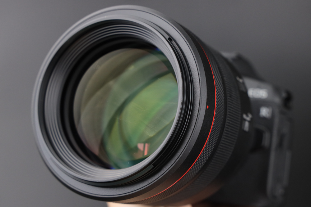 人像镜皇焦段,人像镜皇85mm1.2和1.8