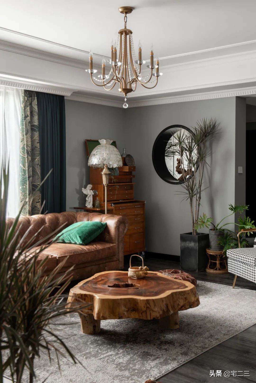 嗜好旧物的90后,用柔软的心构建家中岁月感