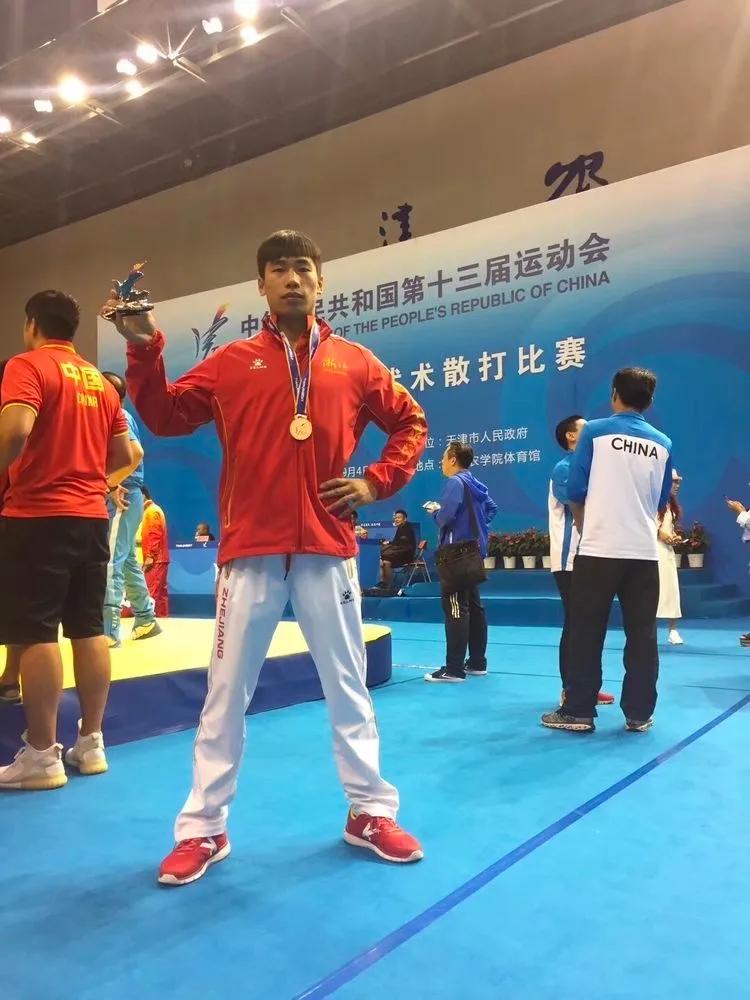 戴周来：披星戴月好儿郎，而今迈步从头跃