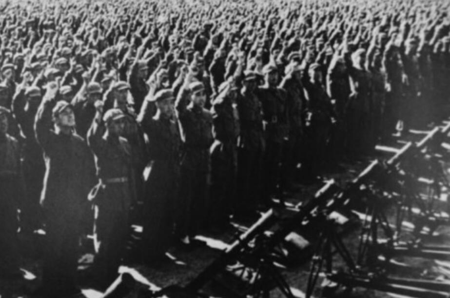 中国*队军**一个排*伤杀**美军215人，自己零伤亡，这仗到底怎么打的？