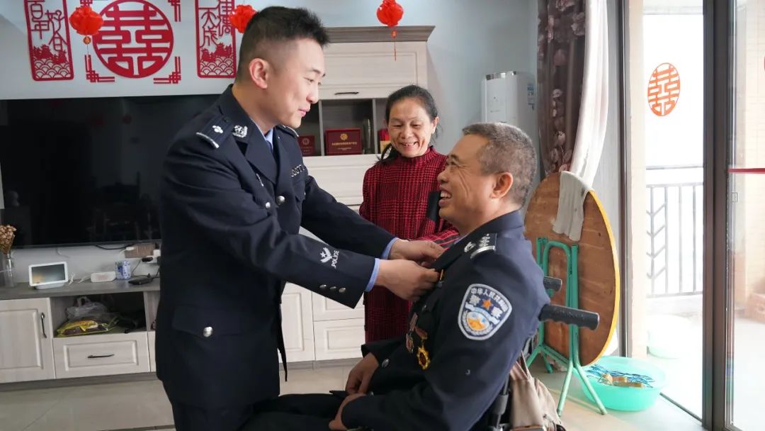 好警嫂何兰玲完整版,好警嫂何兰玲视频