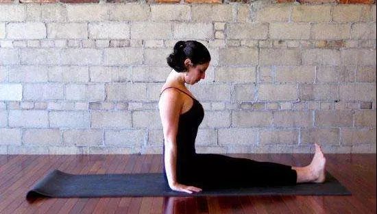 最值得做的几个瑜伽体式,脊柱疗愈瑜伽体式