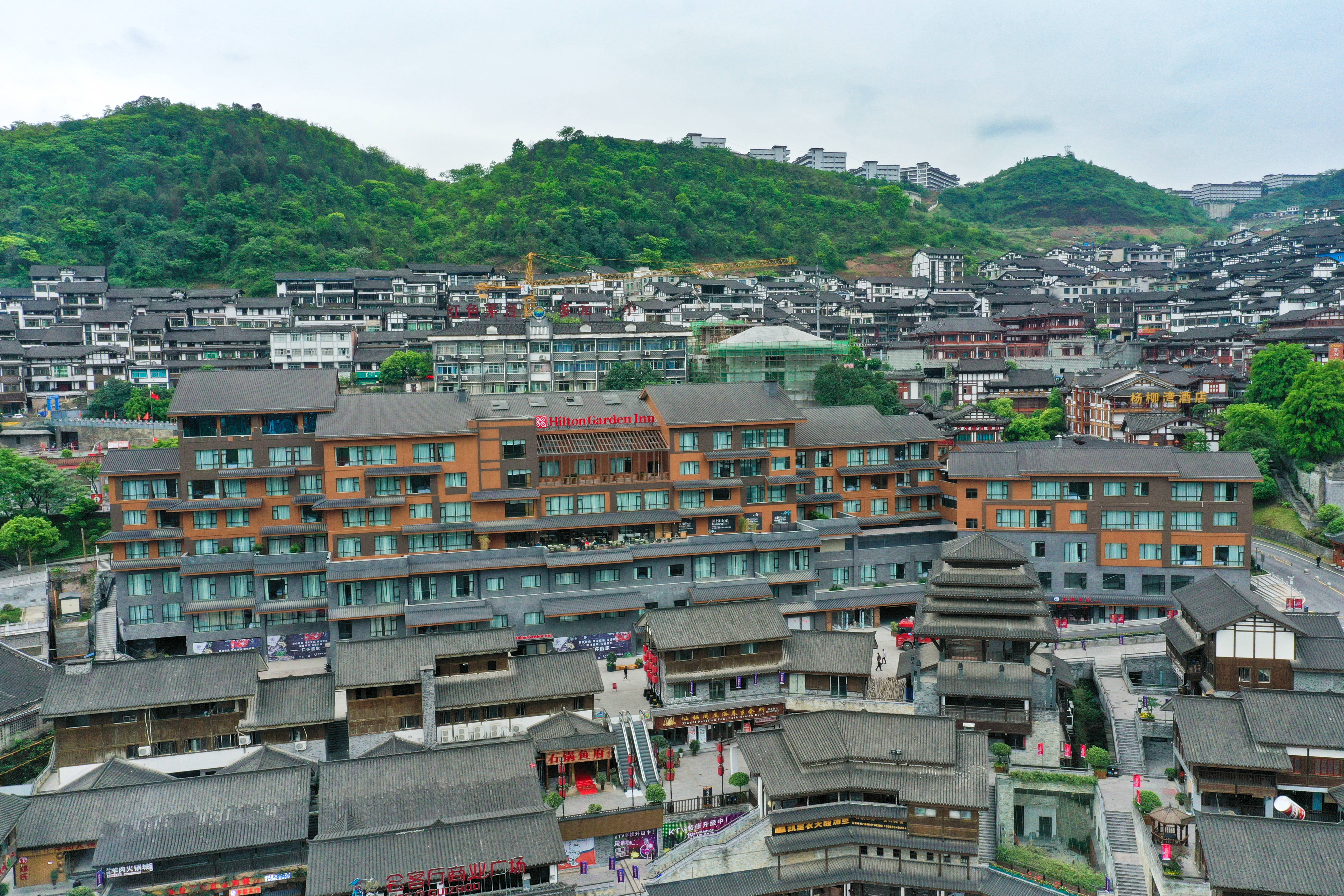 贵州黔东南千与千寻,茅台镇千与千寻