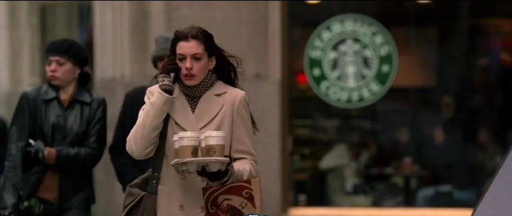 嘲笑拼二手*袜丝**？你根本不懂“装名媛”的财富经