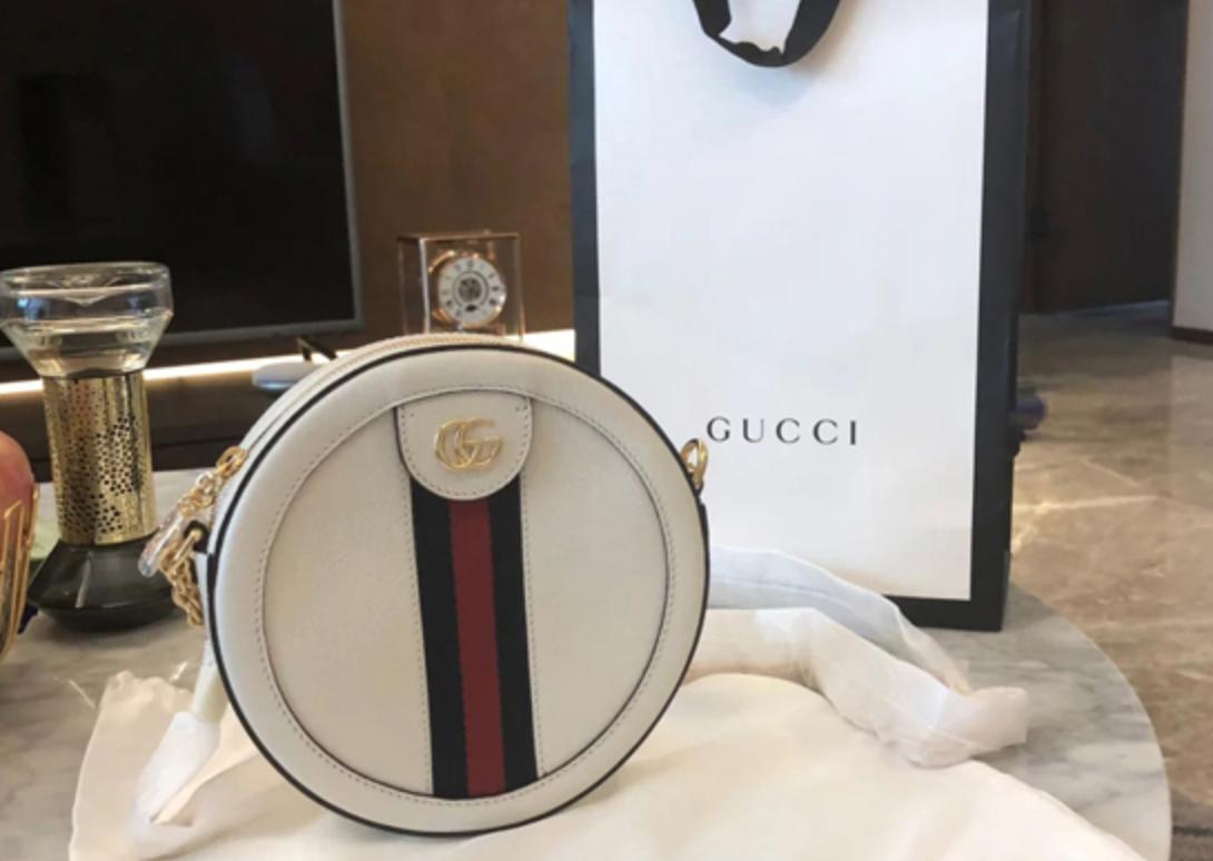 burberry复古圆饼包,用什么搭配古驰的圆饼包