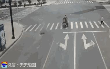 搞笑大哥爆笑图片,搞笑动图走一波