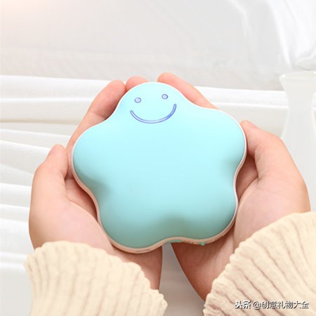 圣诞节送给女朋友很实用的东西,圣诞节礼物送女友实用