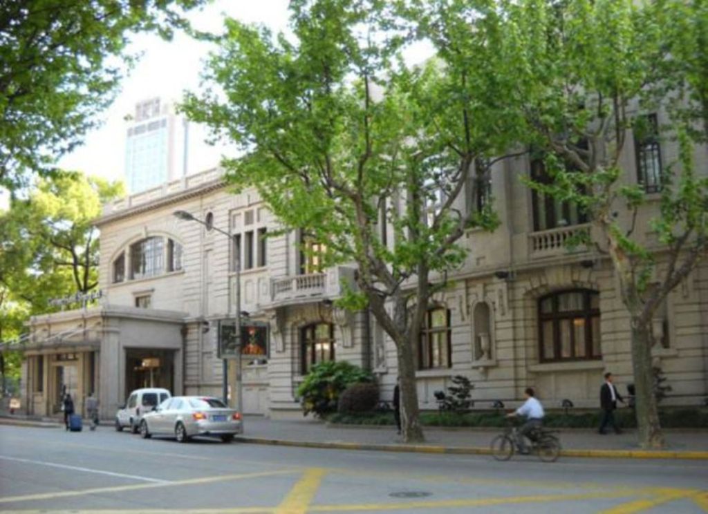 《安家》谁最强？倒时差迁邻居、洒香水不要脸、爬28楼惦念老洋房